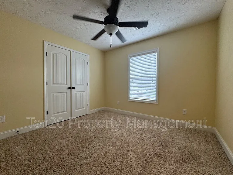 7471 Coppice Dr — Photo 17