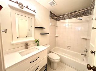 26 S White Pebble Ct, Spring, TX 77380