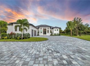 966 15th St SW, Naples, FL 34117