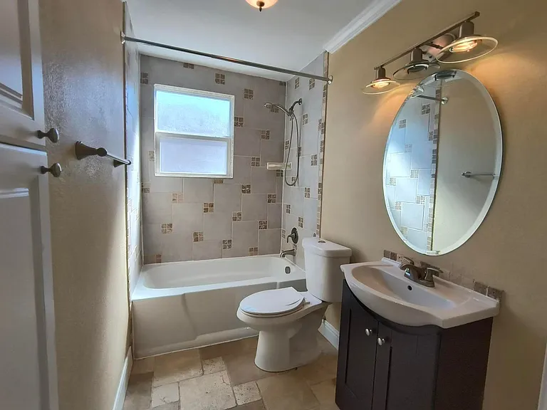 306 River Oaks St — Photo 10