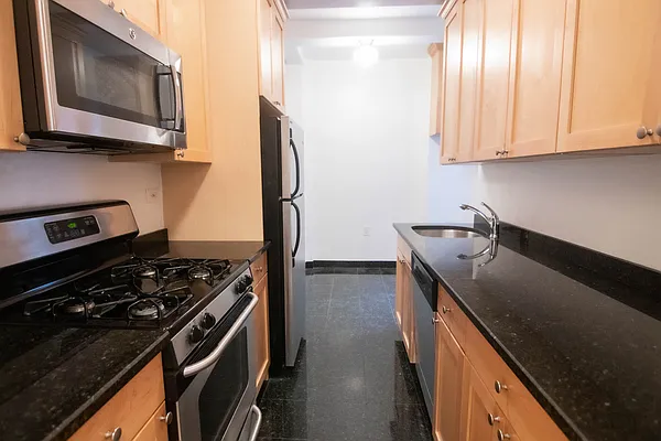 Rented by Oxford Property Group | media 13