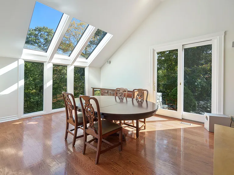 388 Taconic Rd — Photo 12