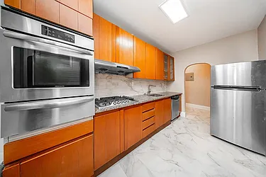 23-42 Crescent Street, #1