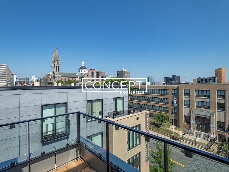 Longwood Row — Photo 45