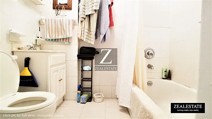 Rented by ZealEstate Group Inc | media 14