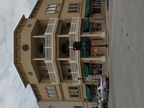 2nd image of 501 S Ohio Ave #303