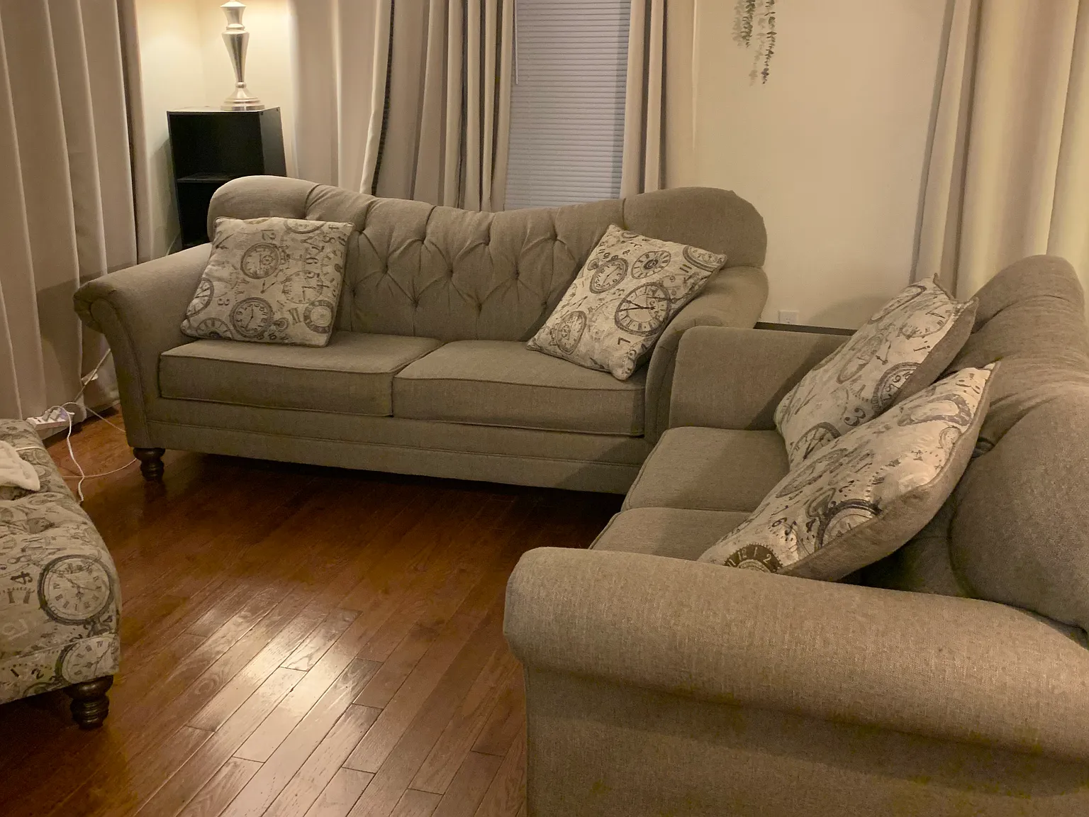 9 Rhodes Ave — Photo 2