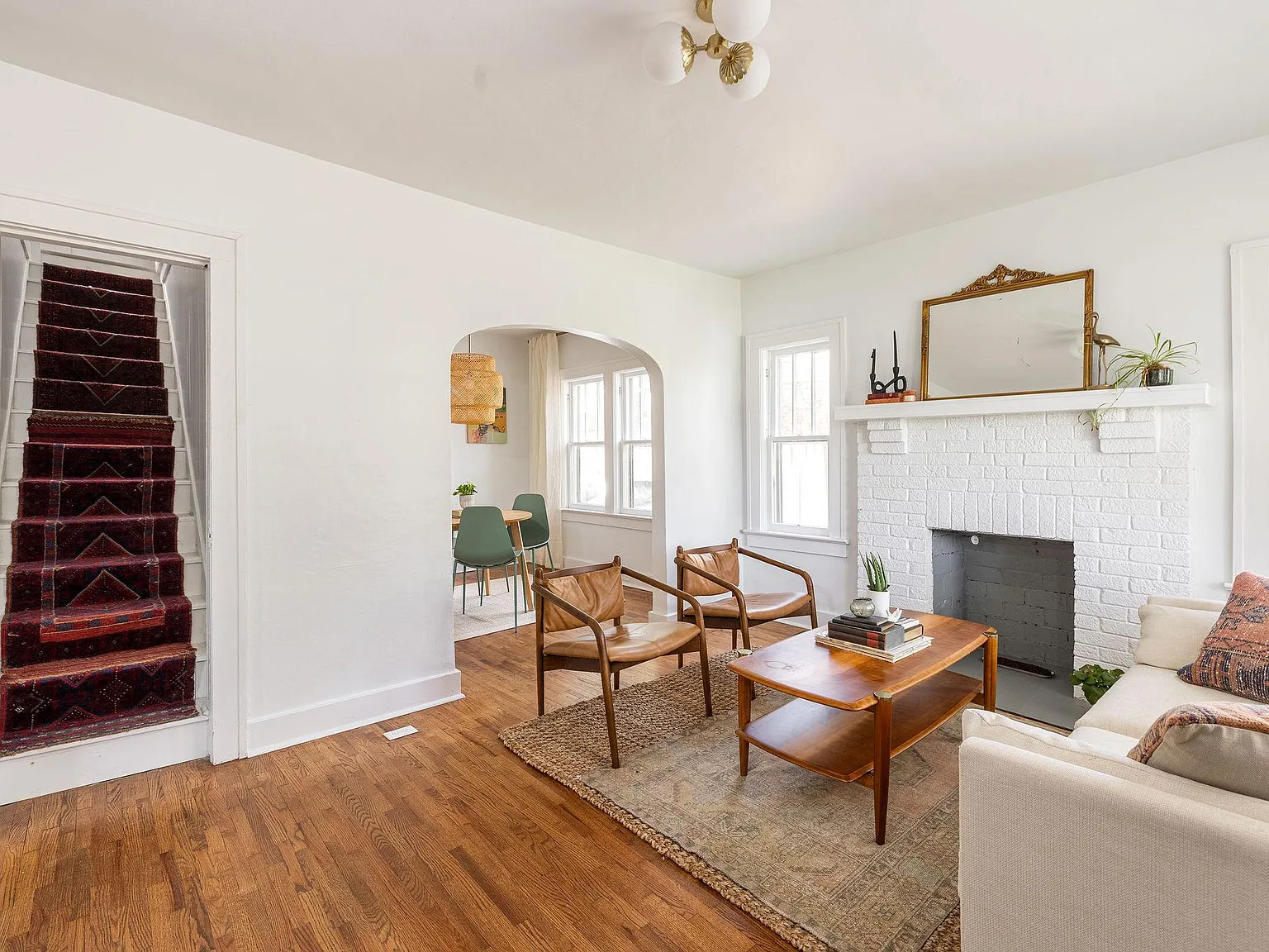 3 bed, 1357 sqft, $2,600 — Photo 3