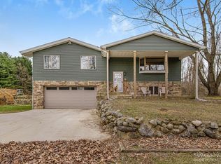 9625 Glenn Rd, Grass Lake, MI 49240