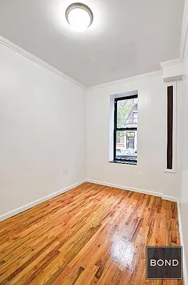 Rented by Bond New York | media 8