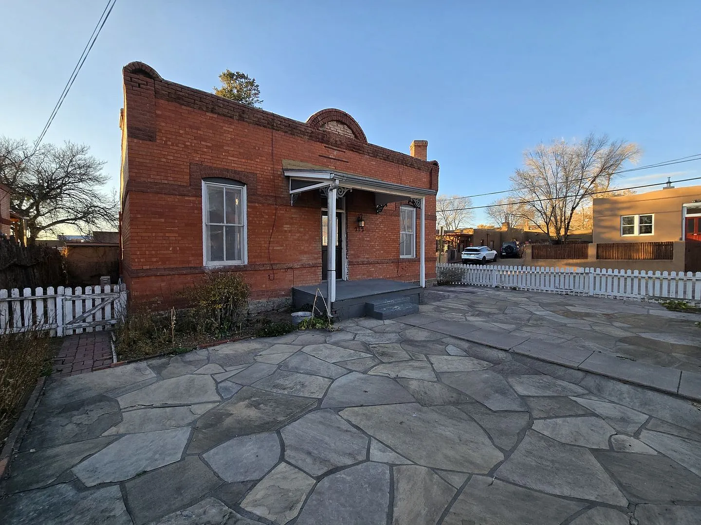 212 Chappelle St — Photo 4