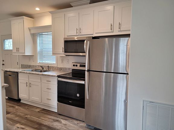 5th image of 5600 Jennie St #15
