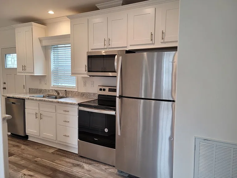 5600 Jennie St #15 — Photo 5