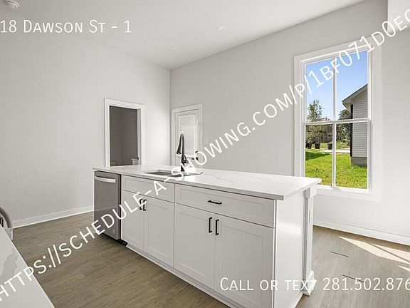 5th image of 918 Dawson St #1
