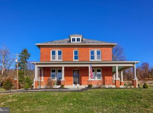 3885 Green Valley Rd, Seven Valleys, PA 17360