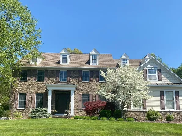 14 Windsor Court, Slingerlands, NY 12159