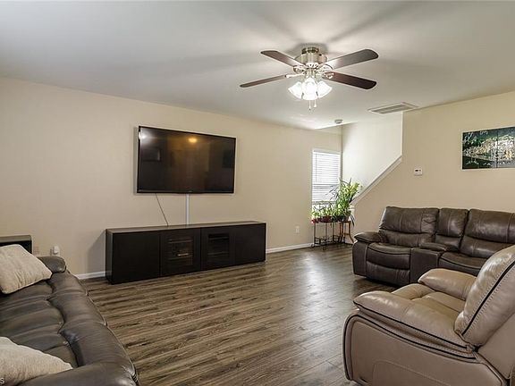 5th image of 4803 Peppercorn Ln