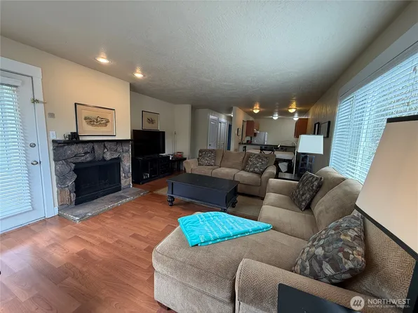 210 26th Street NW #411/12, Long Beach, WA 98631