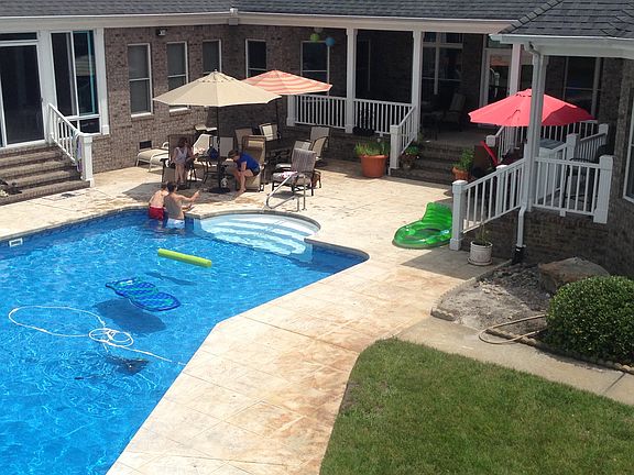 4th image of 2124 Hickory Forest Dr