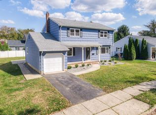 7 Tracey Dr, Milltown, NJ