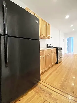 Rented by Coda Real Estate NYC | media 9