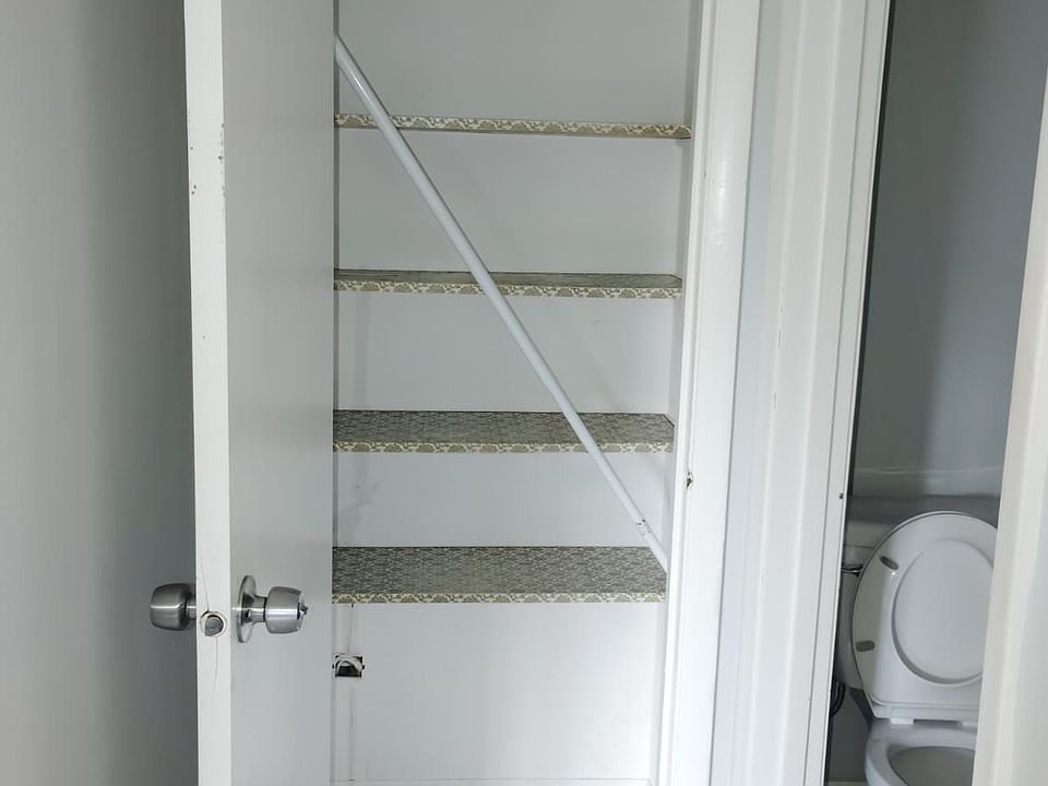 1st image of 507 Chicago Rd #15