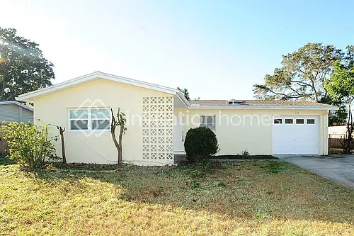 6164 35th Ave N Photo 1