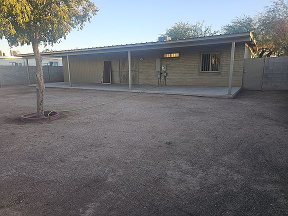 Very nice covered porch in back