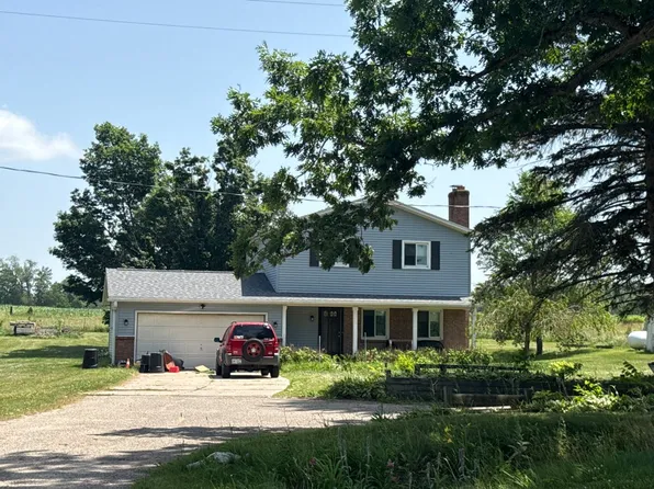 5468 Morse Lake Ave SE, Alto, MI 49302