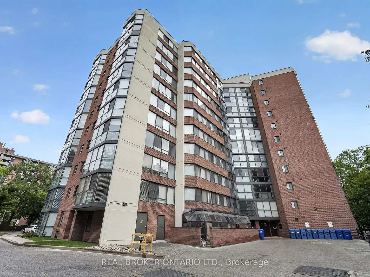 2 bed, $3,100 — Photo 2