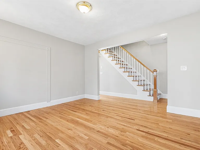 1 Oak Grove Ct #1 — Photo 6