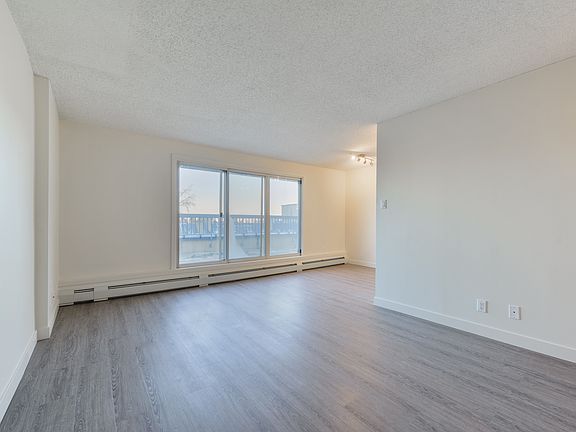 3rd image of 2421 104th St #413013