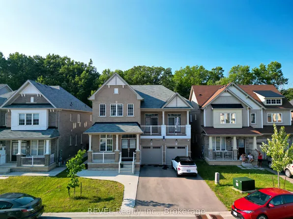 8619 Chickory Trl, Niagara Falls, ON L2H 3S5