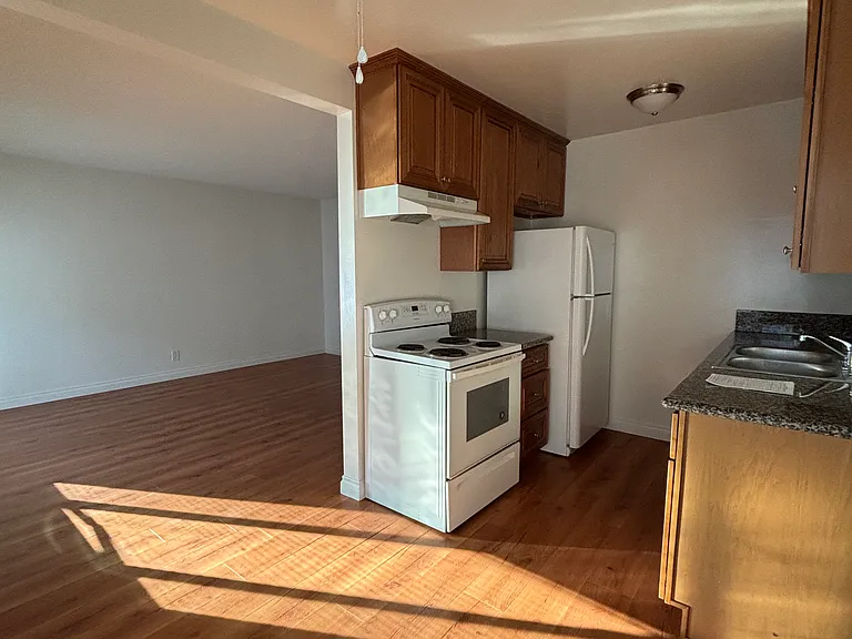 236 Wisconsin Ave #6 — Photo 6
