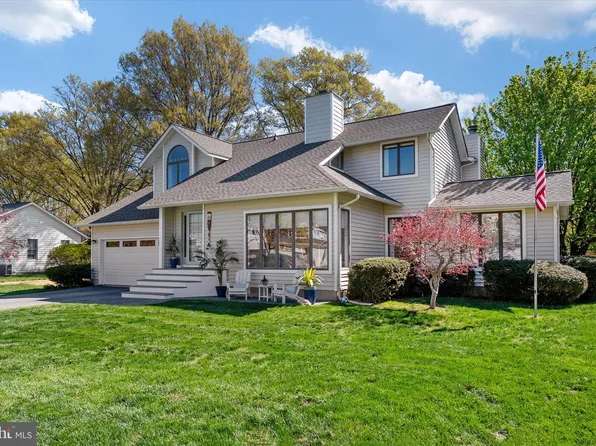 407 Five Farms Dr, Stevensville, MD 21666