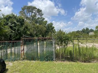 5151 Lotus St, Houston, TX 77045