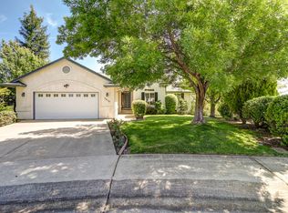 5878 Diamond Ridge Dr, Redding, CA 96003
