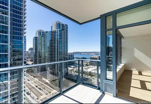 1388 Kettner Blvd #1907 Photo 1