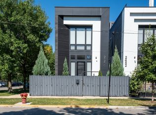 2456 W Ohio St, Chicago, IL 60612