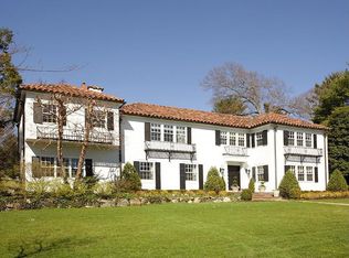 17 Wayside Ln, Scarsdale, NY 10583