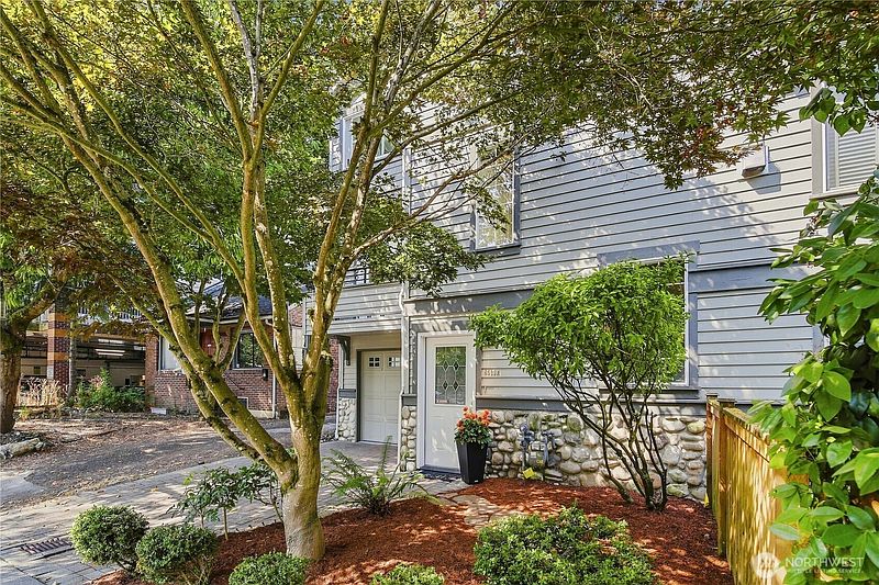 2nd image of 6513 24th Avenue NE #A