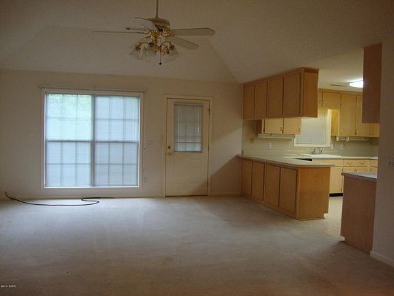 4th image of 3301 Cody Taylor Ln