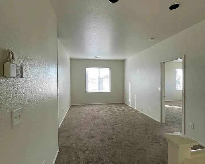 731 Emerald Idol Pl — Photo 27