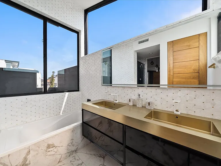 840 California Ave — Photo 61