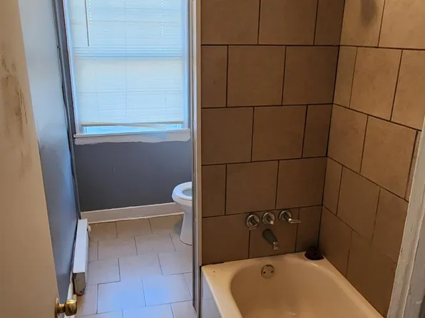 3208 W 10th St, Chester, PA 19013