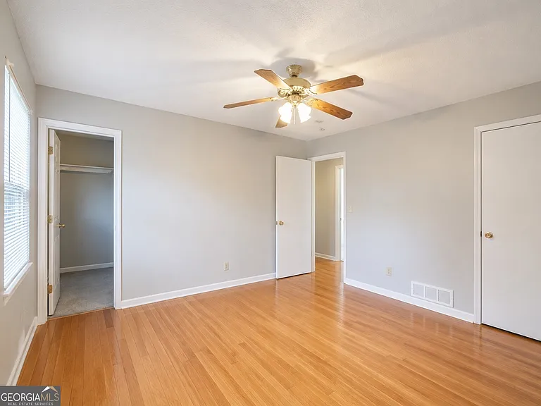 339 Desiree Dr — Photo 4