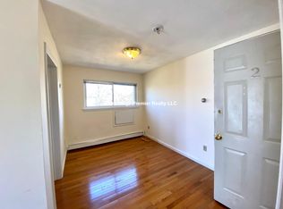 19 Pine St #2R, Cambridge, MA 02139
