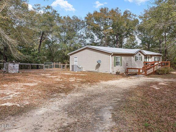 2nd image of 3320 Cardinal Pl