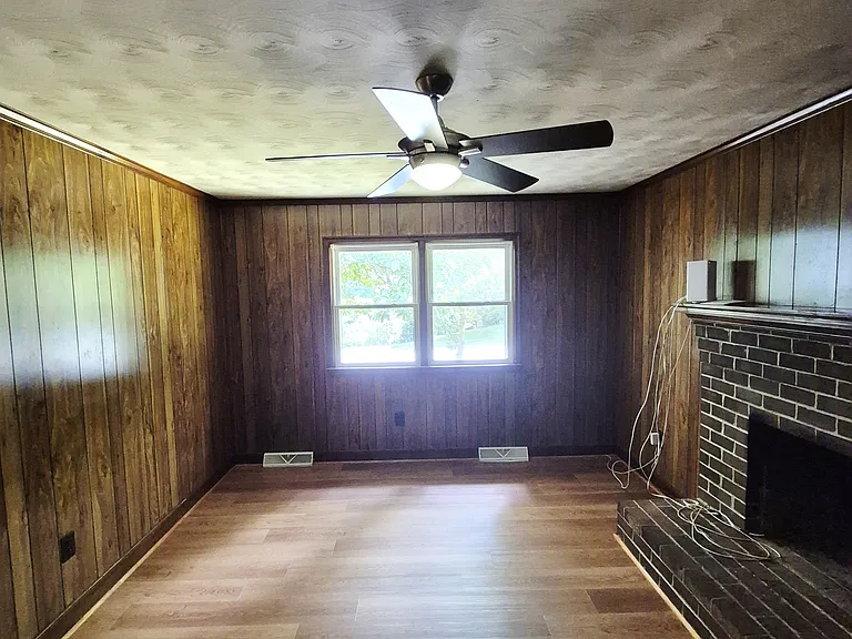3041 Clintwood Rd — Photo 11