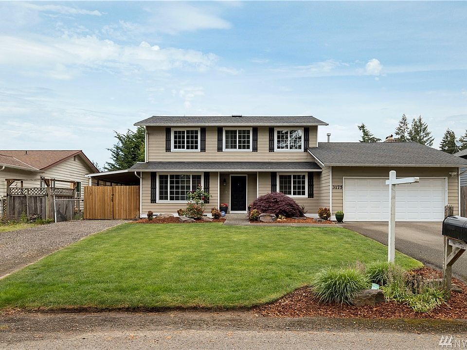 1st image of 3175 SE Villa Carmel Dr